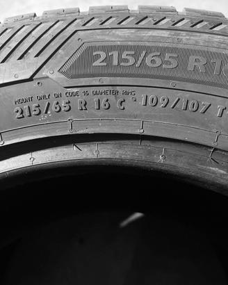 Gomme 215 65 16C