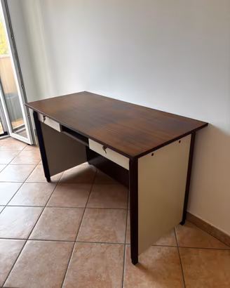Scrivania vintage in legno con 2 cassetti