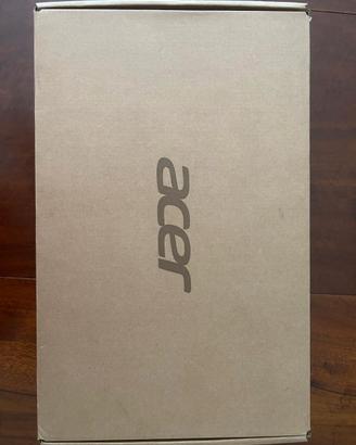 Acer Swift 3 - 14" Full HD, 16GB Memory - NUOVO