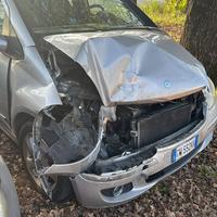 Pezzi di ricambi Mercedes Benz A180 2005