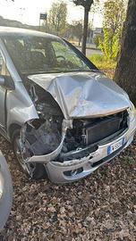 Pezzi di ricambi Mercedes Benz A180 2005