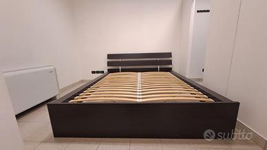 LETTO MATRIMONIALE COLOR NOCE SCURO