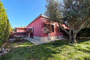 PORZIONE DI BIFAMILIARE A MONTALTO DI CASTRO