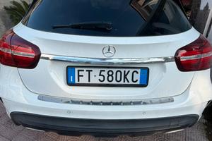 Mercedes gla 200d versione black edition