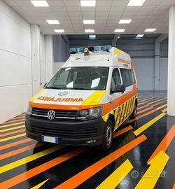 VOLKSWAGEN T6 4X4 AMBULANZA (NURK)