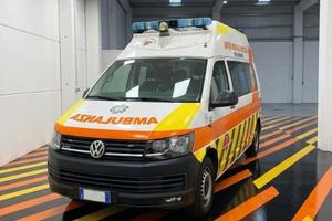 VOLKSWAGEN T6 4X4 AMBULANZA (NURK)