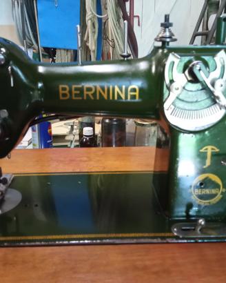 macchina per cucire professionale Bernina 117K