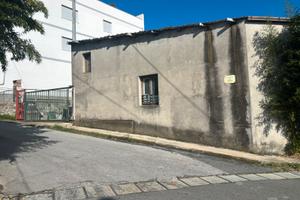 Edificio con 800 MT di terreno