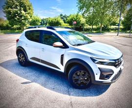 DACIA SANDERO STEPWAY EXTREME UP 2025 GPL 2000 km