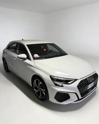 Audi A3 sportback S-line 35 tfsi