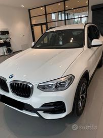 BMW X3 sDrive18d automatica con garanzia BMW