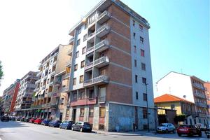 Ampio locale laboratorio con ingresso indipendente