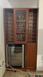 Mobile cantina vino legno massello e frigo Samsung