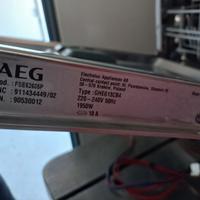 lavastoviglie AEG Electrolux cerniera rotta