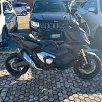Honda XADV 750
