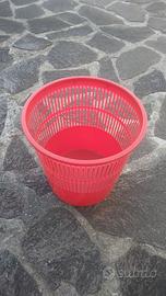 Cestino per rifiuti in plastica
