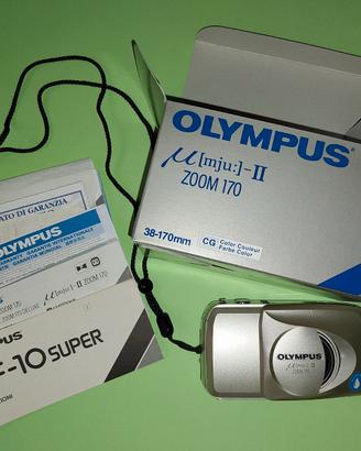 Macchina fotografica vintage Olympus Miu II