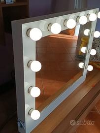 Specchio make up luci - Arredamento e Casalinghi In vendita a Palermo