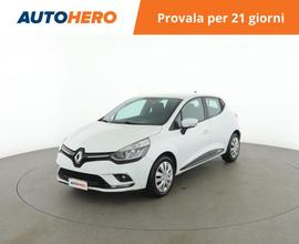 RENAULT Clio WC71174
