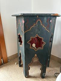 Antico tavolino indiano