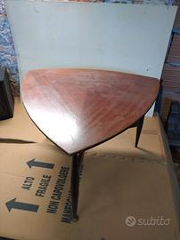 Tavolino vintage detto "plettro"