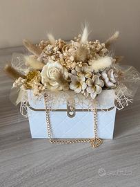 Borsetta con candele floreali