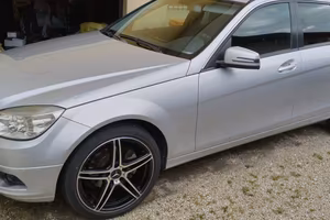 Mercedes C200 a 2600€