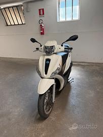 Piaggio Medley 125