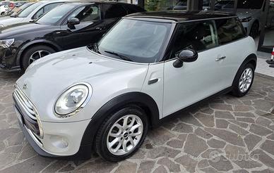 MINI Mini Cooper D LED NAVI HARMAN KARDON PDC