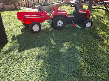 Trattore a Pedali Rosso