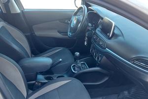 Titolo: Fiat Tipo 1.4 95CV 5p. Lounge 