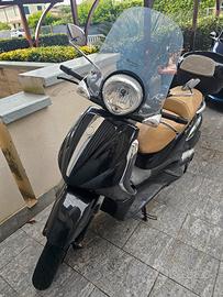 piaggio  beverly 400 