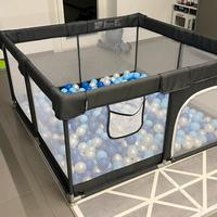 Box per bambino 124X124 con palline