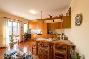 Appartamento di 68 m² con 3 locali e box auto a Al