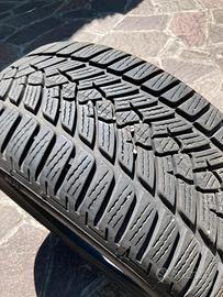 Gomme invernali 215/45 R17