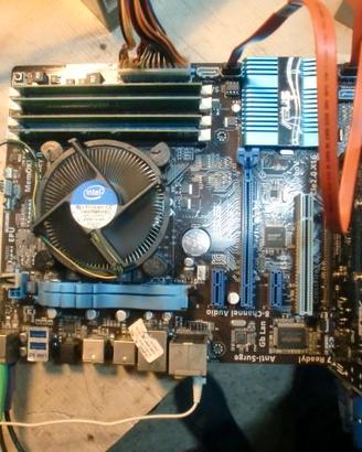 scheda madre asus p8h67 con cpu usato funzionante