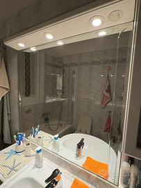 Specchio bagno con faretti led
