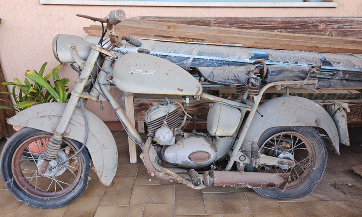 Isomoto 125 motocicletta