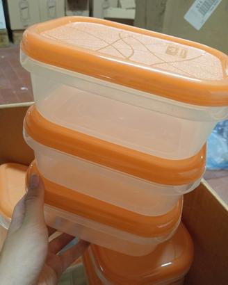 set di contenitori in plastica 
