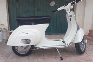 Piaggio Vespa 50 Special (V5B3) - 1980
