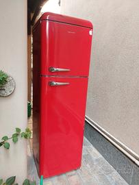 Frigorifero stile vintage rosso 