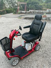 Scooter elettrico per anziani