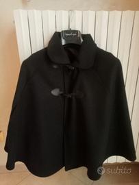 Mantella nuova, senza cartellino.