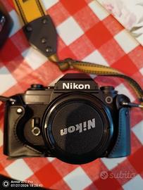 Fotocamera Nikon + 2 obbiettivi