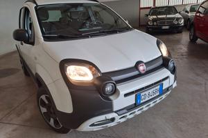 Fiat Panda 1.0 FireFly S&S Hybrid City Cross