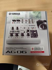 Mixer Yamaha nuovo mai usato 