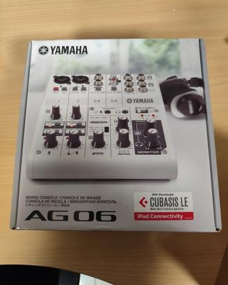 Mixer Yamaha nuovo mai usato 