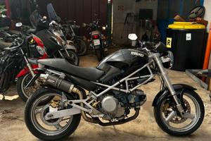 Ducati Monster 600 depo ( anche pezzi di ricambio)
