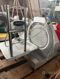 Affettatrice lama 35 da ristorante bar casa