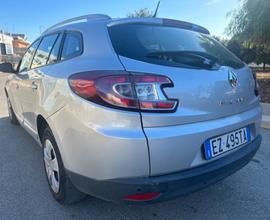 Renault MEGANE 1.5 dci 2015 -CAMBIO AUTOMATICO